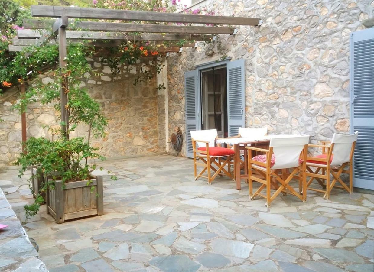 Pine Trees And Sea View Houses In Hydra - Daphne, Chloe, Myrto, Eleni Bagian luar foto